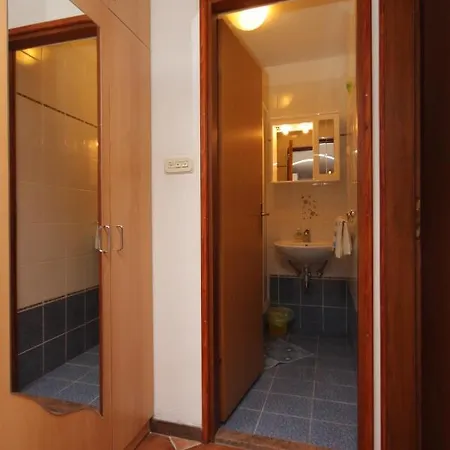 Apartments With A Parking Space Kraj, Opatija - 7794 Kraj  Exterior photo